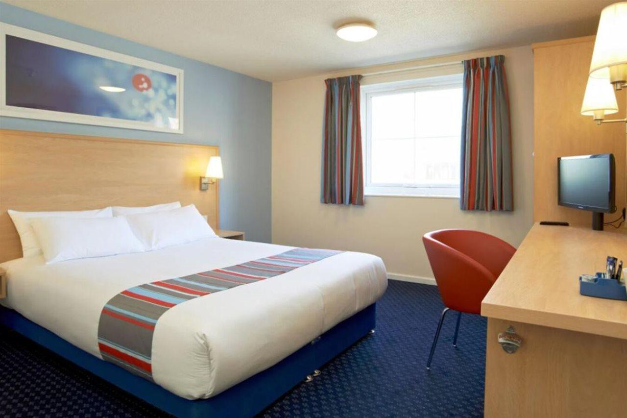 Travelodge Newbury Tot Hill Highclere Exteriér fotografie